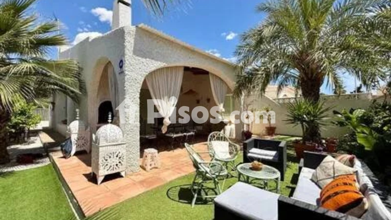 Casa – Orihuela, Mil Palmeras