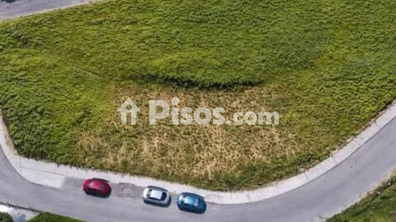 Terreno en venta en Mera-Serantes