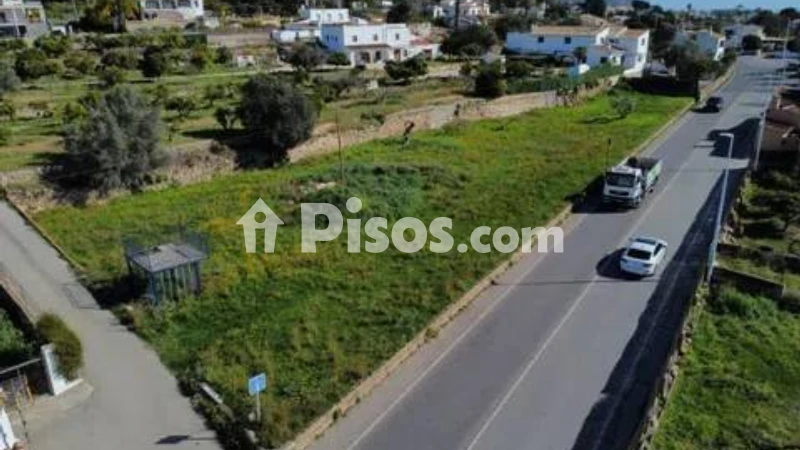 Terreno en venta en Avenida de Gata