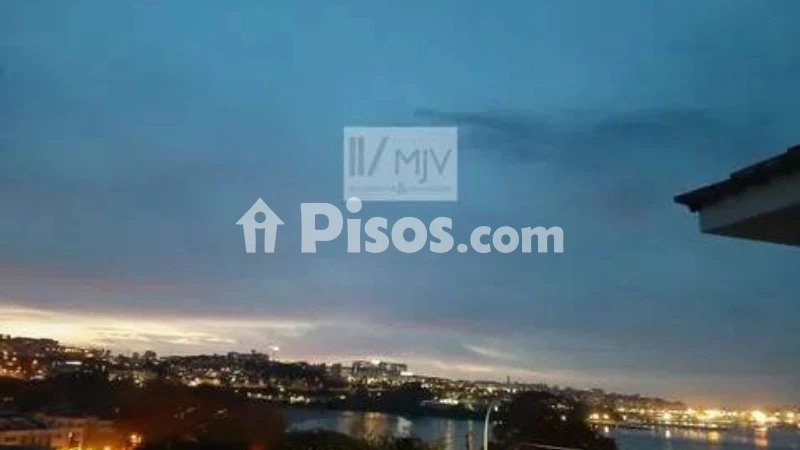 Terreno en venta en Oleiros