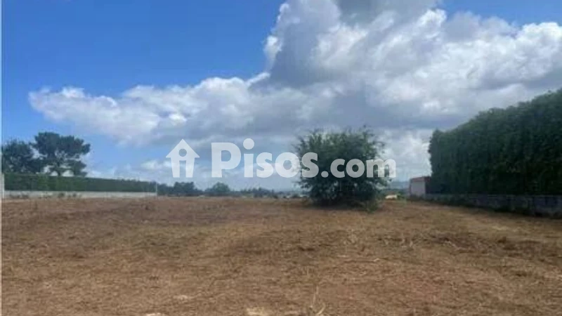 Terreno en venta en Abegondo