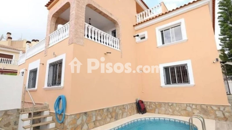 Casa – San Miguel de Salinas, Urbanización Las Filipinas