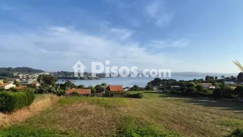 Terreno en venta en Mera-Serantes