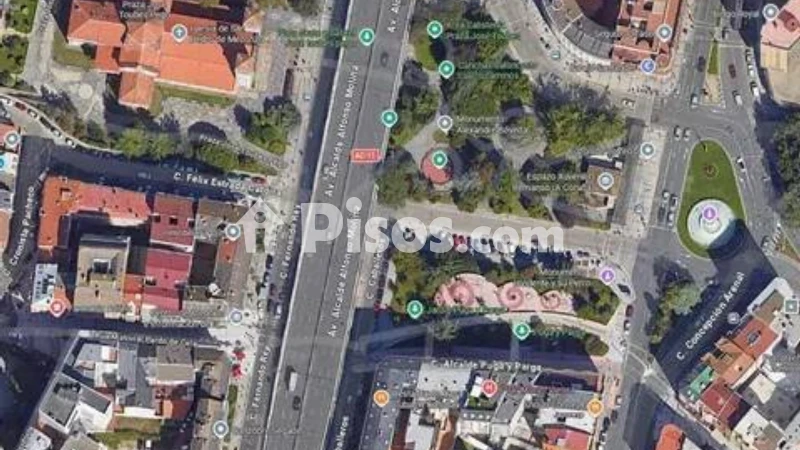 Local comercial en venta en Plaza de los Cuatro Caminos