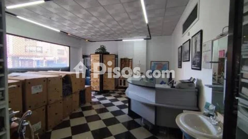Local comercial en venta en Feria