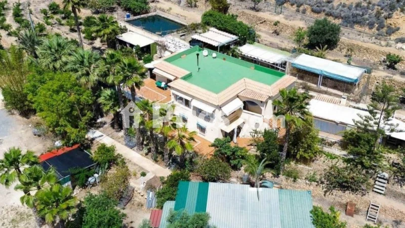 Casa – la Nucia, Urbanització El Tossal, Urbanització Bell Horitzó