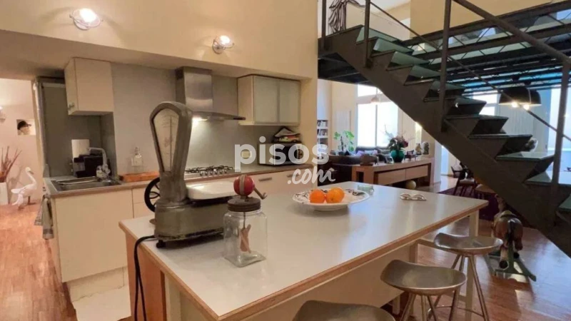 Piso en venta en Carrer de Móra d'Ebre, cerca de Carrer del Beat Almató, La Salut (Distrito Gràcia. Barcelona Capital) de 630.000 €