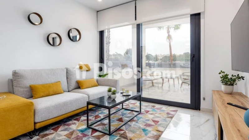 Pis – Orihuela, Residencia Las Valencias I-IV, Villa Martín