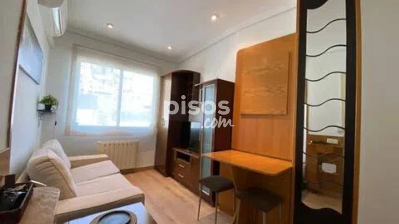 Piso en alquiler en Valdeacederas