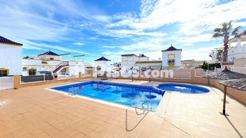 Casa – Torrevieja, Residencial Vistaferris, Urbanización La Ceñuela
