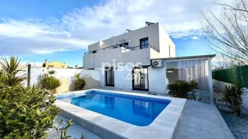 Casa en alquiler en Massarrojos