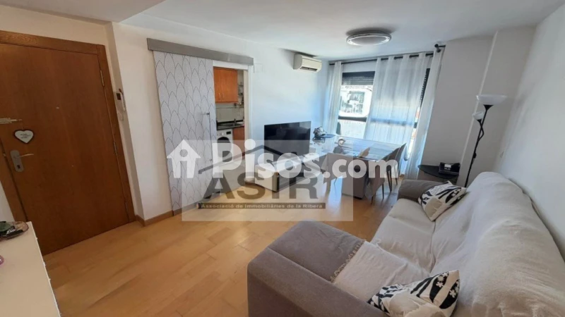 Fotografía del inmueble reportado: 800 €/mes — Valencia, Valencia