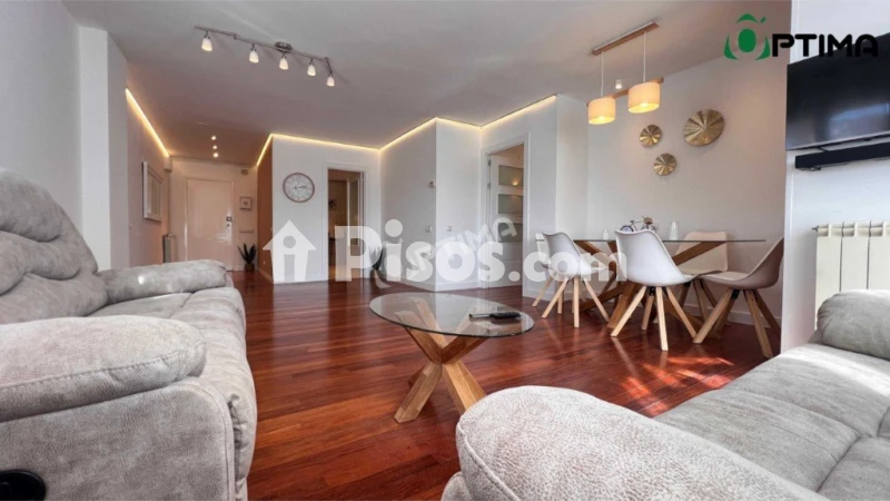 5h asunto, 165 m²