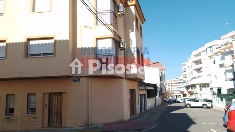 Casa adosada en venta en Navalmoral de La Mata - Vista 3