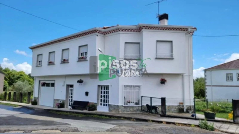 Casa en venta en Ourense, O Carballiño de 270.000 €