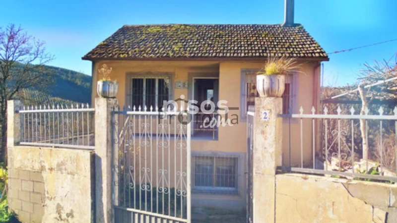 Casa en venta en Calle Iglesario, Oza dos Ríos (San Pedro). Municipio de Oza-Cesuras de 69.000 €