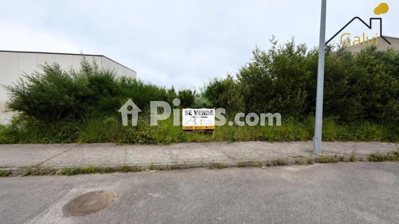Terreno en venta en Betanzos
