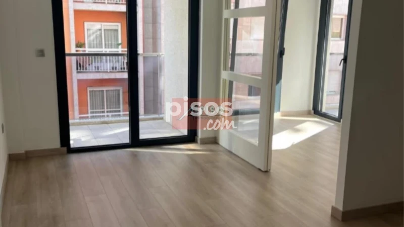 Piso en alquiler en Avenida de La Habana, cerca de Calle del Concello, Centro (Ourense Capital) de 950 €<span>/mes</span>