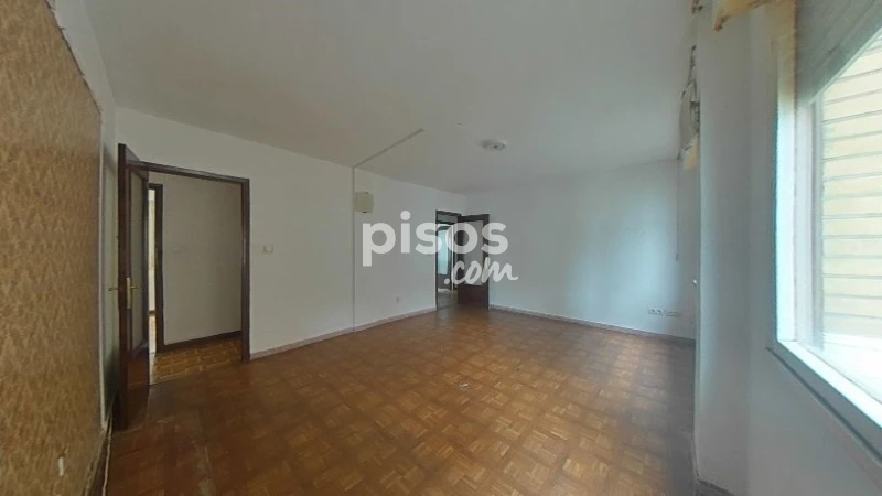 Flat for sale in Calle de Ribagorza, El Llano (Gijón) of 98.000 €
