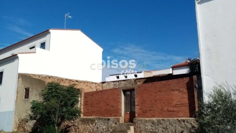 Chalet en venta en Calle Castillejos, Alange de 56.000 €