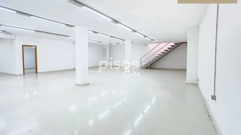 Local comercial en alquiler en Calle de Eduardo Carvajal, La Aurora-La Alameda (Distrito Cruz de Humilladero. Málaga Capital) de 3.500 €<span>/mes</span>