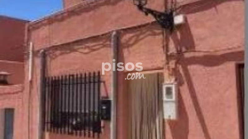 Casa adosada en venta en Calle de Pablo Picasso, Rioja de 57.500 €