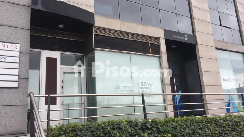 Local comercial en venta en Calle Clcoruña A Copernico