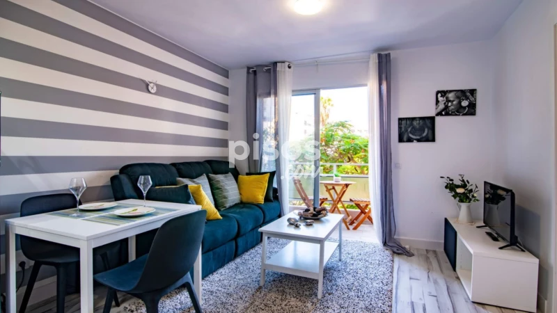 Apartamento en venta en Calle Amalia Alayón, 28, Los Cristianos (Arona) de 269.000 €