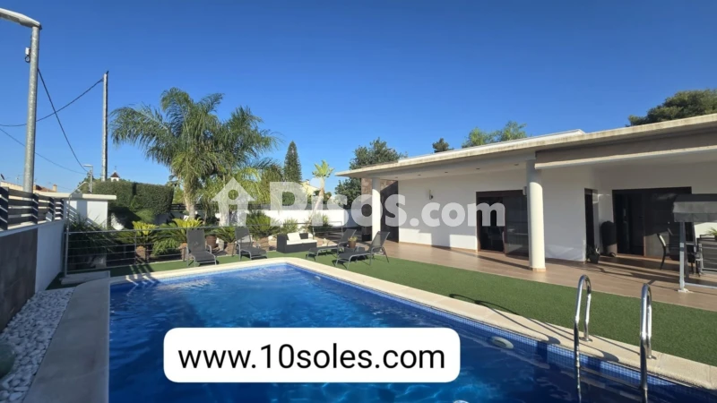 Casa en venta en El Raal