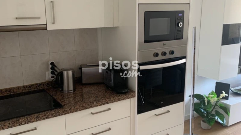 Apartamento en alquiler en Playa de Las Américas, Playa de Las Américas (Arona) de 1.300 €<span>/mes</span>