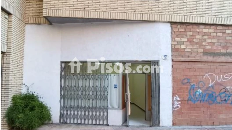 Local comercial en Delicias — foto 3