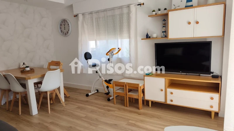 Fotografía del inmueble reportado: 800 €/mes — Valencia, Valencia