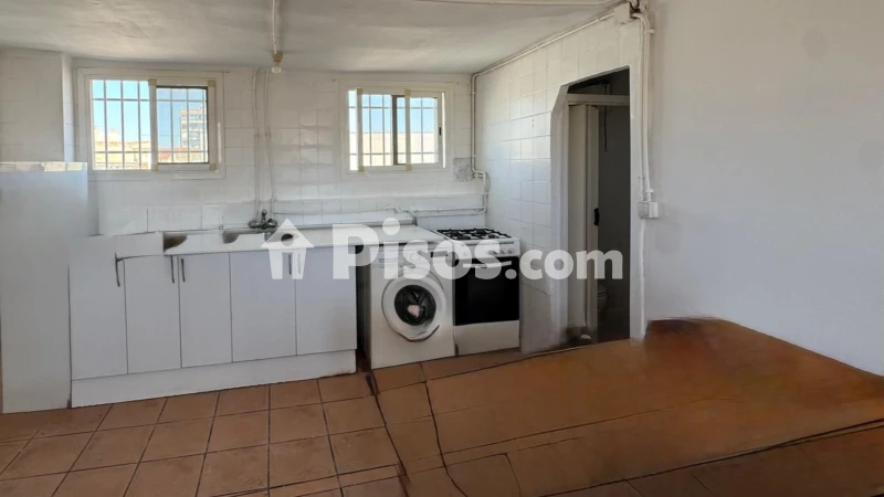 Fotografía del inmueble reportado: 700 €/mes — Valencia, Valencia