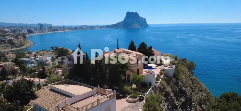 House, 394 m²