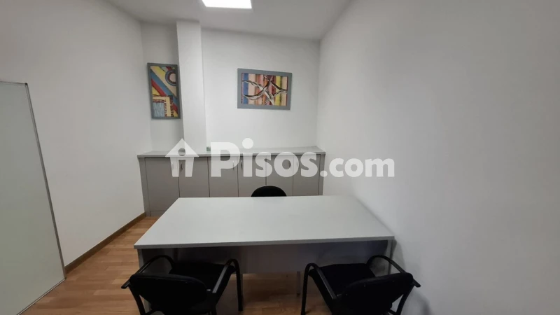 Oficina en alquiler en Calle de Eduardo Pondal