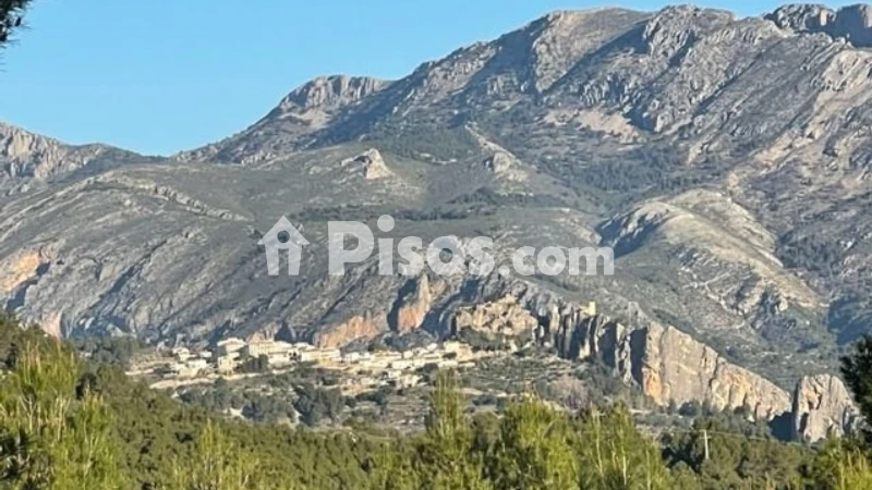 Terreno en venta en El Castell de Guadalest