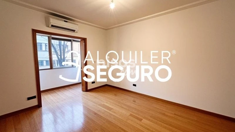 Piso en alquiler en Fuencarral