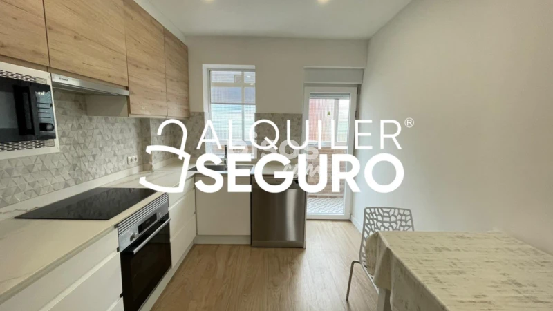 Piso en alquiler en Latina