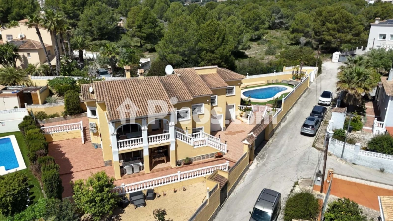 Casa – Calp, Pla Roig, Urbanització Les Cometes