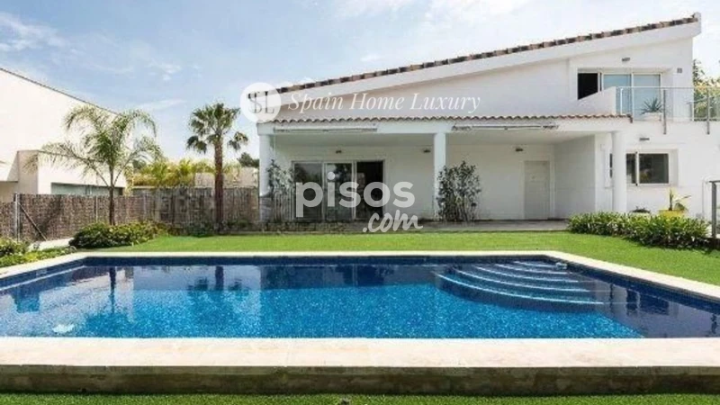 Chalet en alquiler en Torre en Conill-Cumbres de San Antonio, Torre en Conill-Cumbres San Antonio (Bétera) de 3.990 €<span>/mes</span>