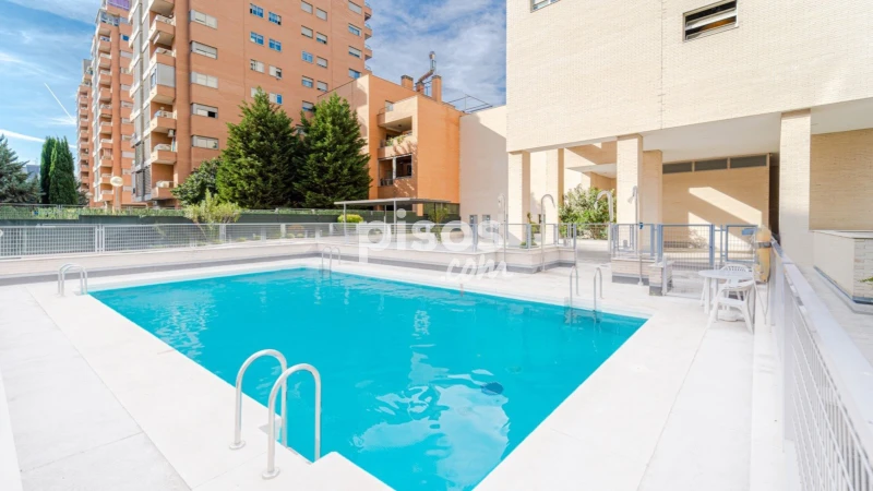 Piso en alquiler en Avenida de Córdoba