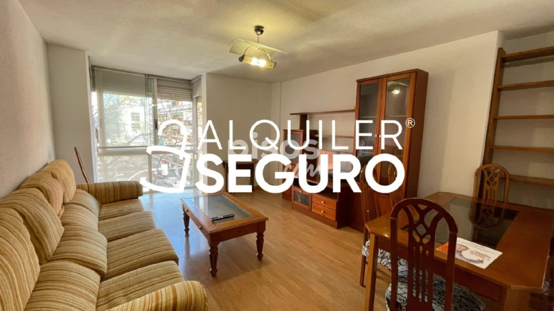 Piso en alquiler en Carabanchel