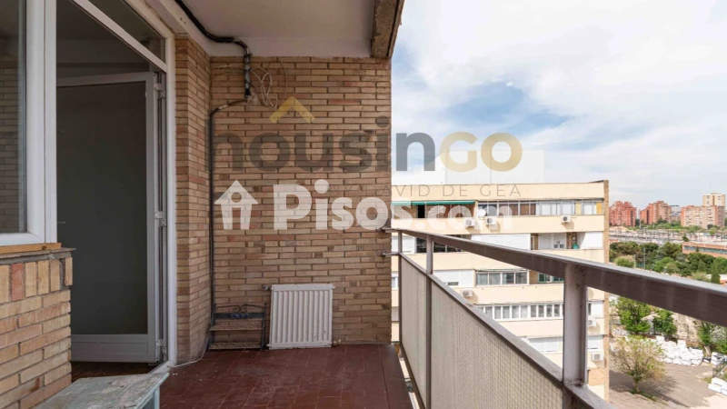 Piso en alquiler en Calle de Mauricio Legendre