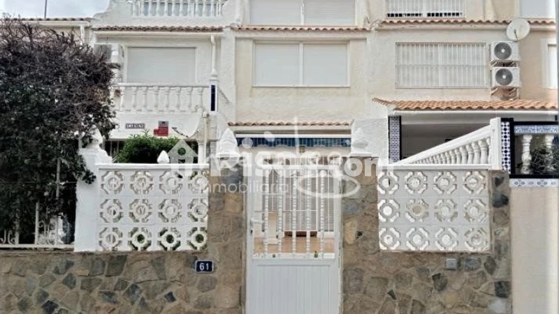 Casa adosada en venta en Centro Tradicional