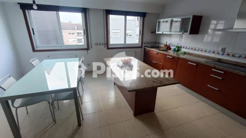 Fotografía del inmueble reportado: 1.375 €/mes — Ourense, Ourense