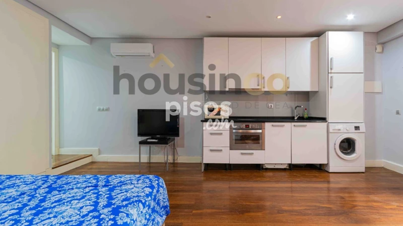 Estudio en alquiler en Calle de Fernández de los Ríos, cerca de Calle de Hilarión Eslava