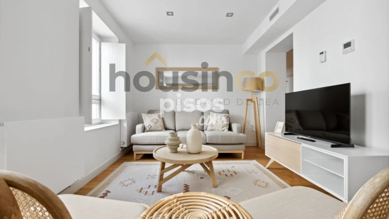 Piso en alquiler en Calle Corredera Baja de San Pablo