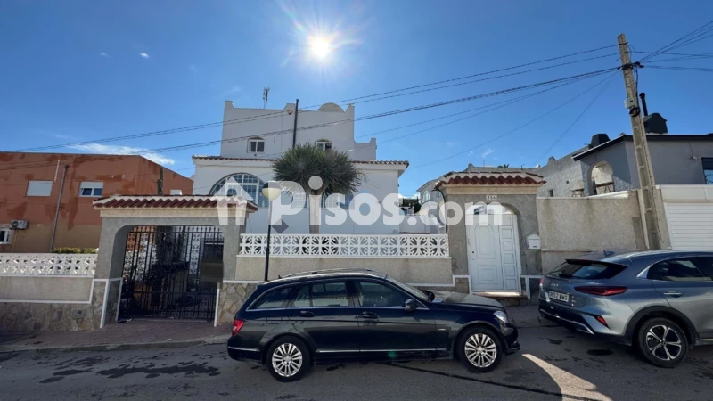 Casa – Orihuela, Barrio Los Villagordos