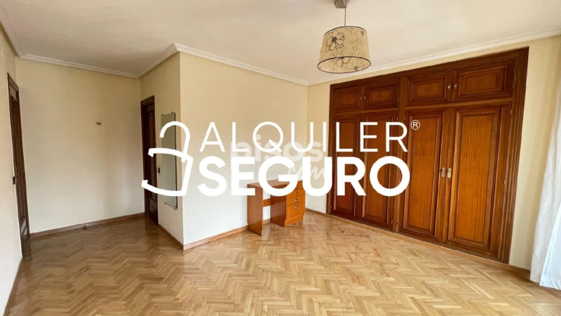 Piso en alquiler en Usera