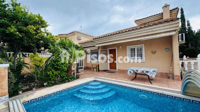 Casa – Torrevieja, Urbanización Los Balcones
